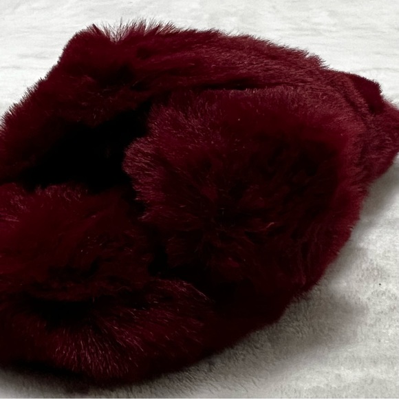 Steve Madden Fur Slip On - Picture 7 of 11